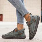 Women's Cushioned Low-Top Sneakers with Textured Sole 1
