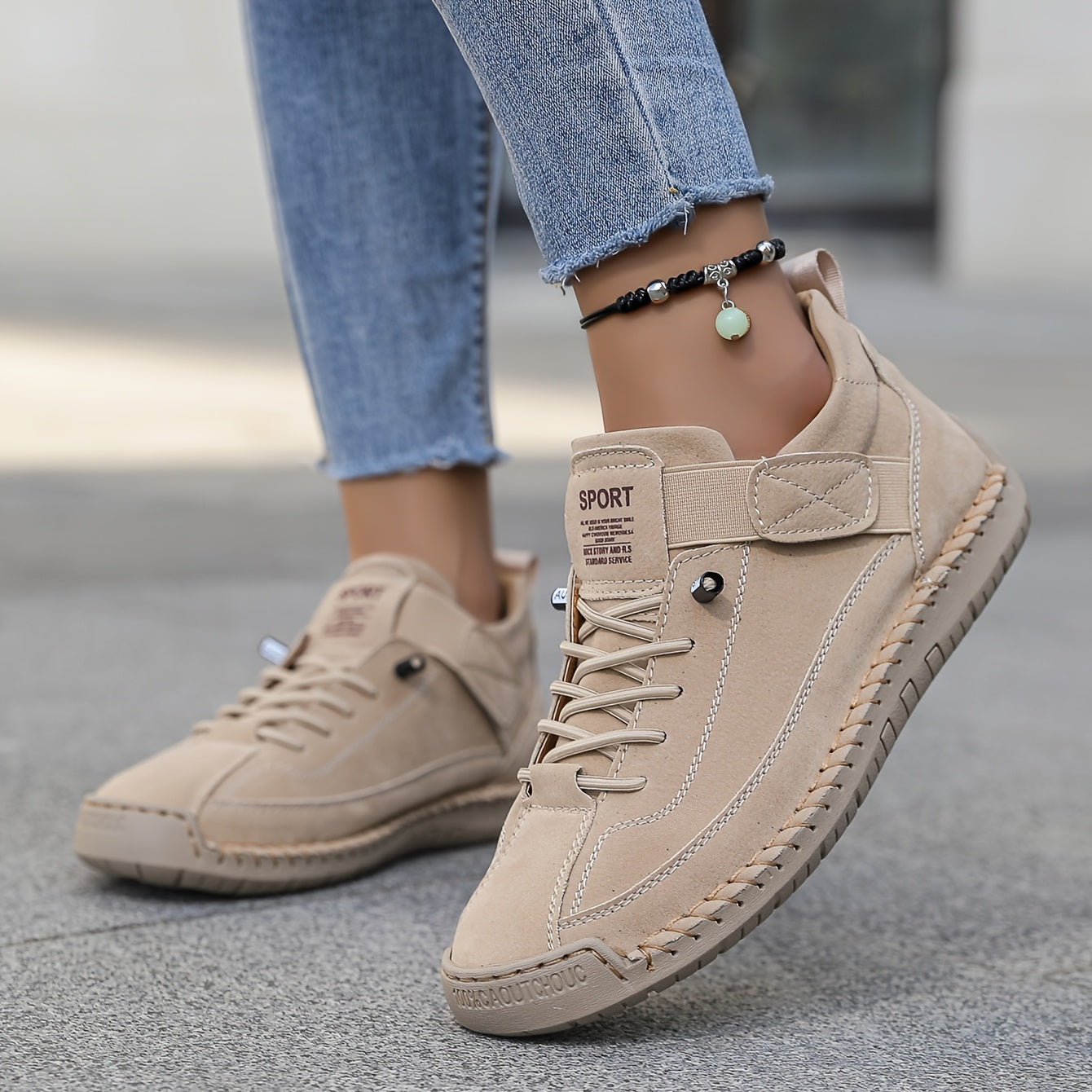 Women's Cushioned Low-Top Sneakers with Textured Sole 2