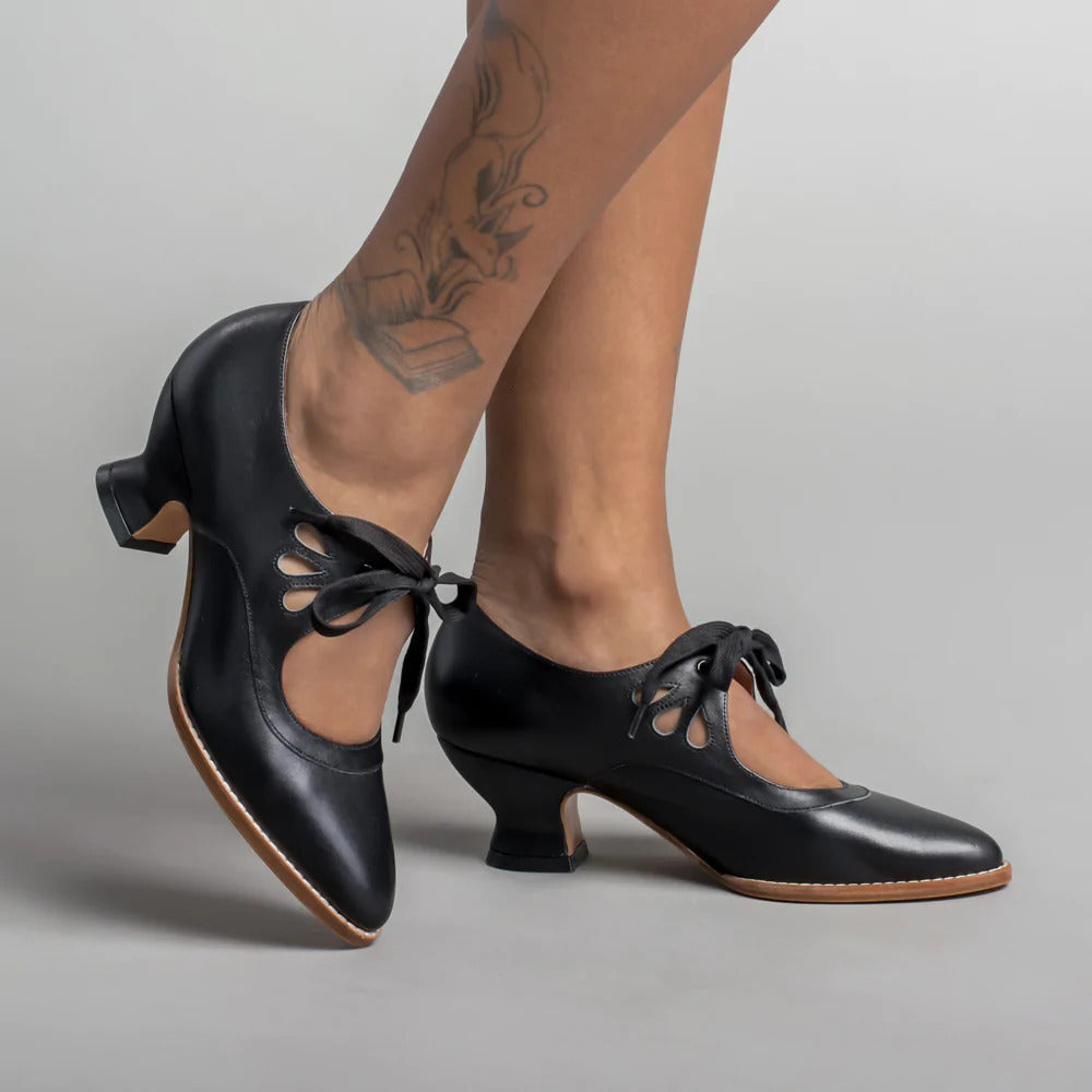 Women's Cut-Out Heeled Shoes with Ribbon Laces 1