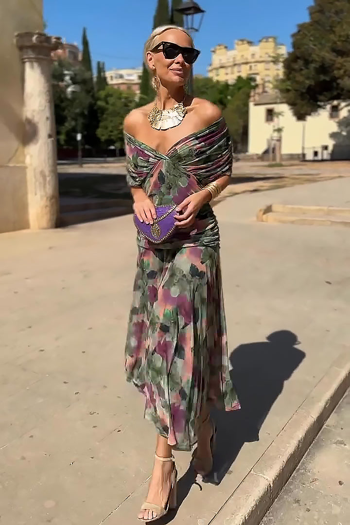Women's Deep V-Neck Maxi Dress with Pleated Waist 4