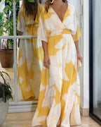 Women's Floral Print Dress with Contrasting Details and Fitted Waist 1