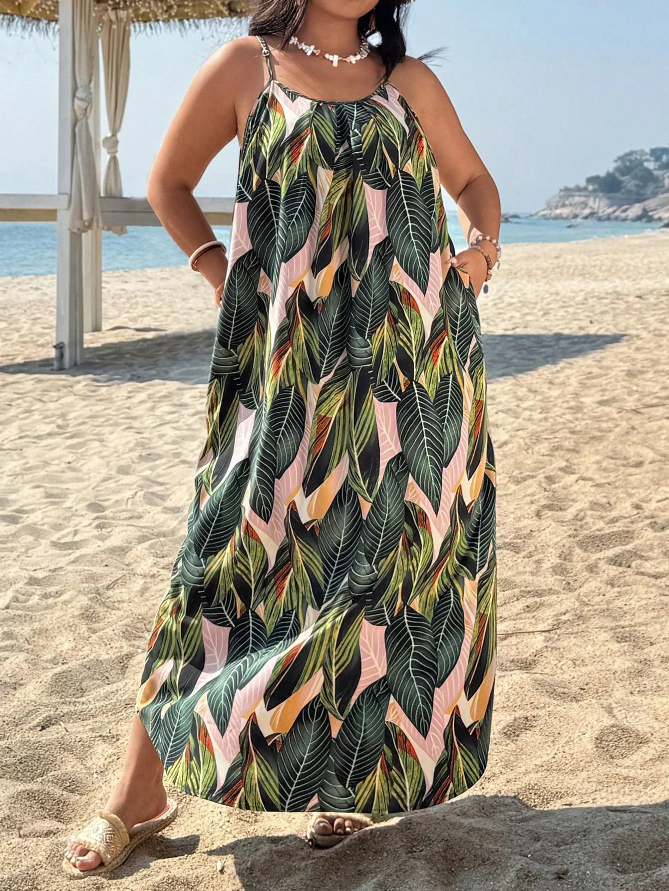 Women's Plus Size Sleeveless Maxi Dress with Spaghetti Straps and Tropical Print 1