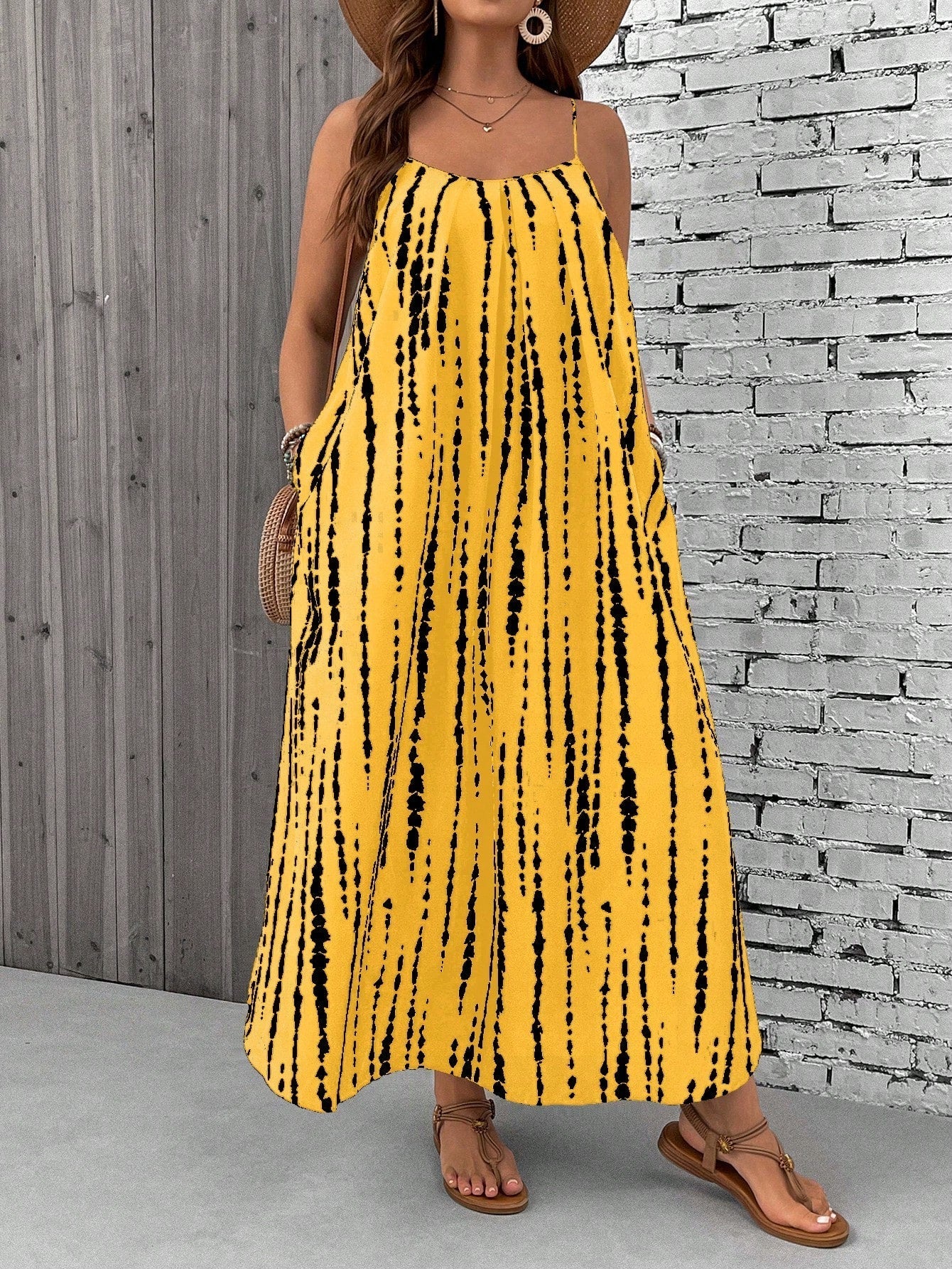 Women's Plus Size Sleeveless Maxi Dress with Spaghetti Straps and Tropical Print 13