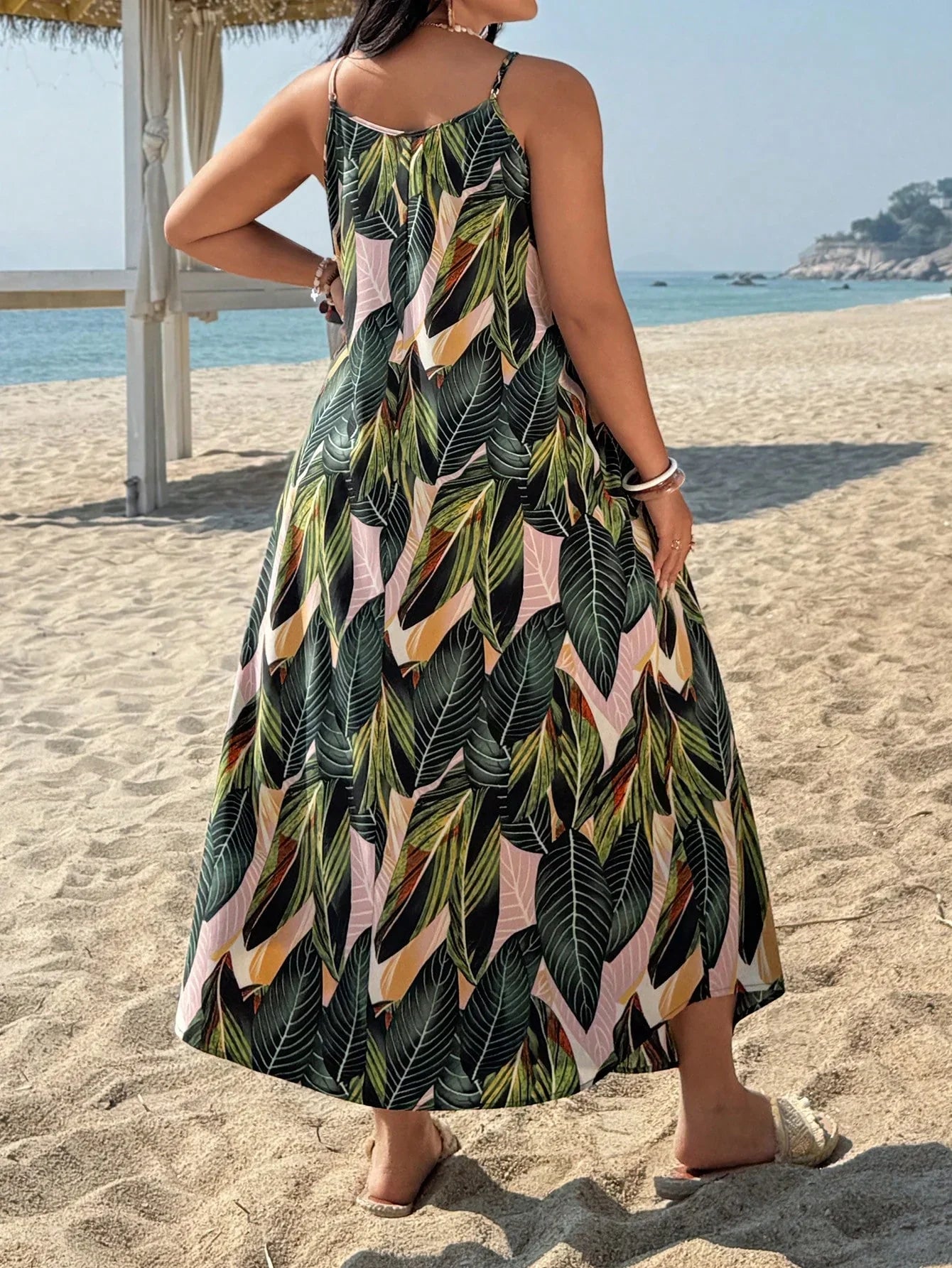 Women's Plus Size Sleeveless Maxi Dress with Spaghetti Straps and Tropical Print 3
