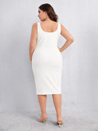 Women's Plus Size Sleeveless Sheath Midi Dress with Round Neckline 2