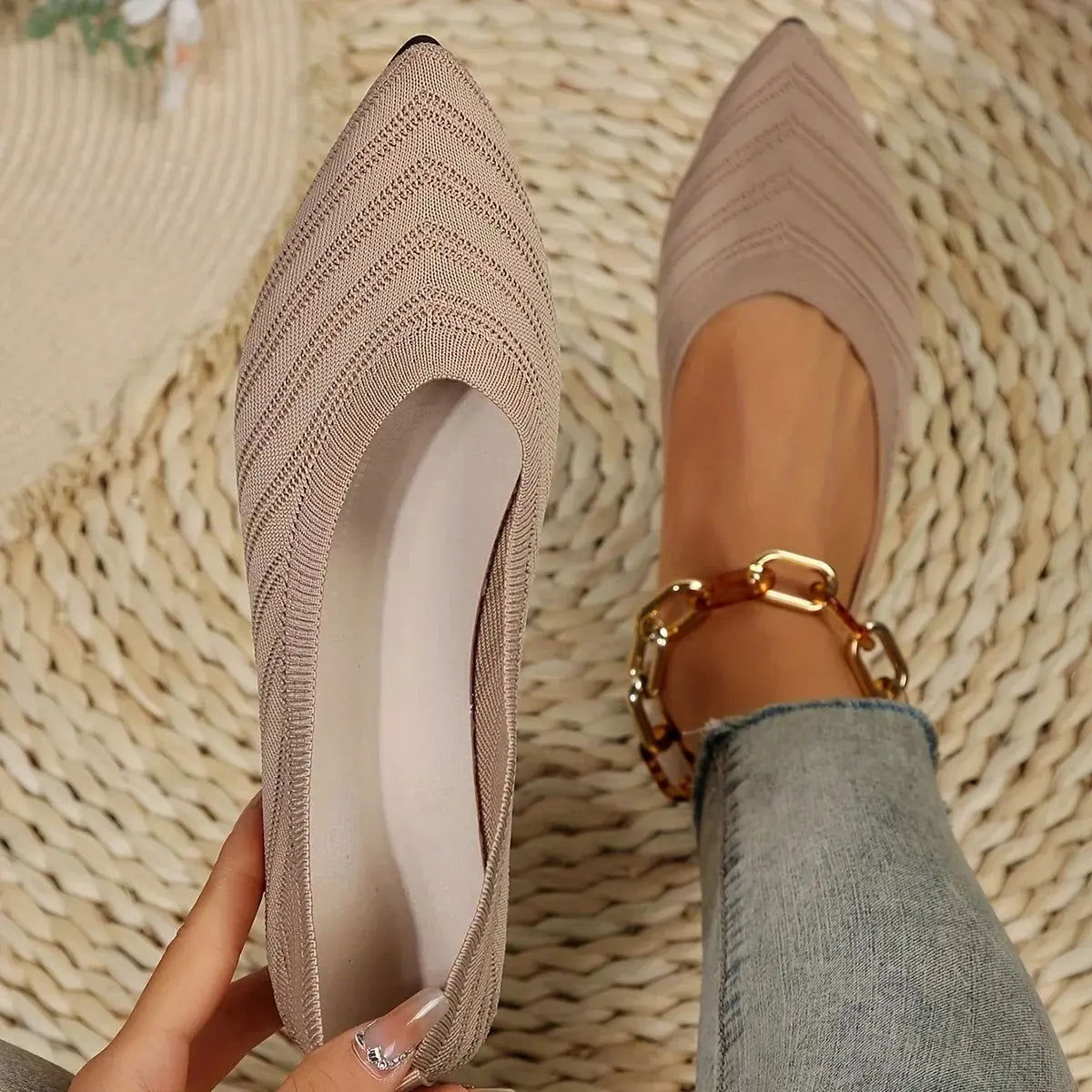 Women's Pointed Toe Knit Ballet Flats with Lightweight Sole 2