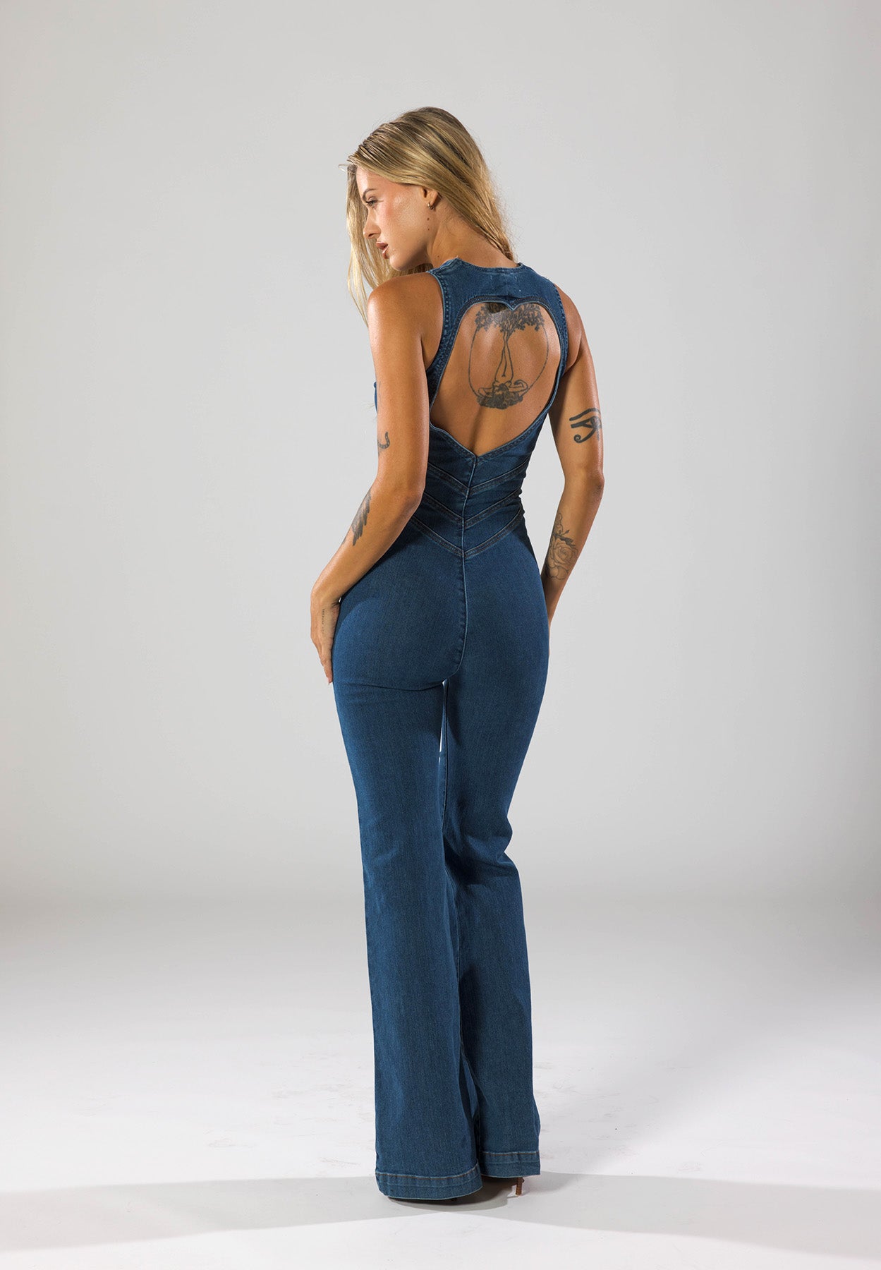 Women's Sleeveless Denim Jumpsuit with Heart-Shaped Plunge Neckline 3
