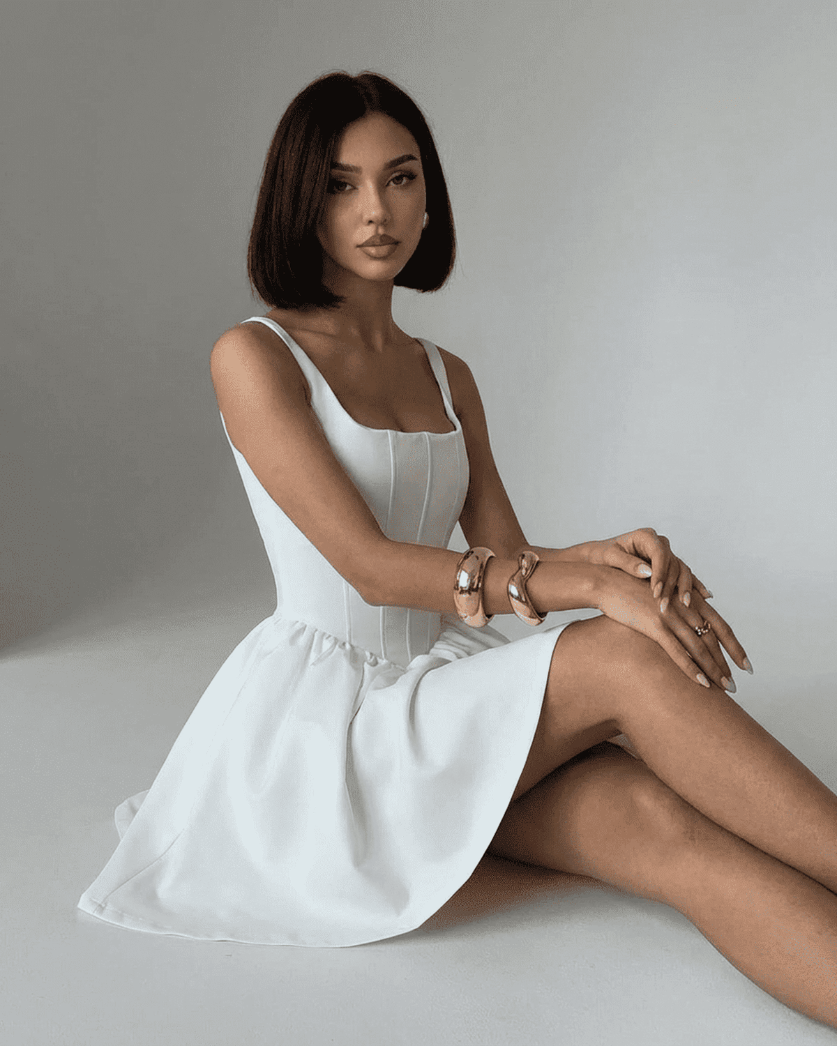 Women's Sleeveless Structured Corset Mini Dress with Square Neckline 5