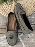 Women's Slip-On Flat Loafers with Bow Detail and Moccasin Stitching 7