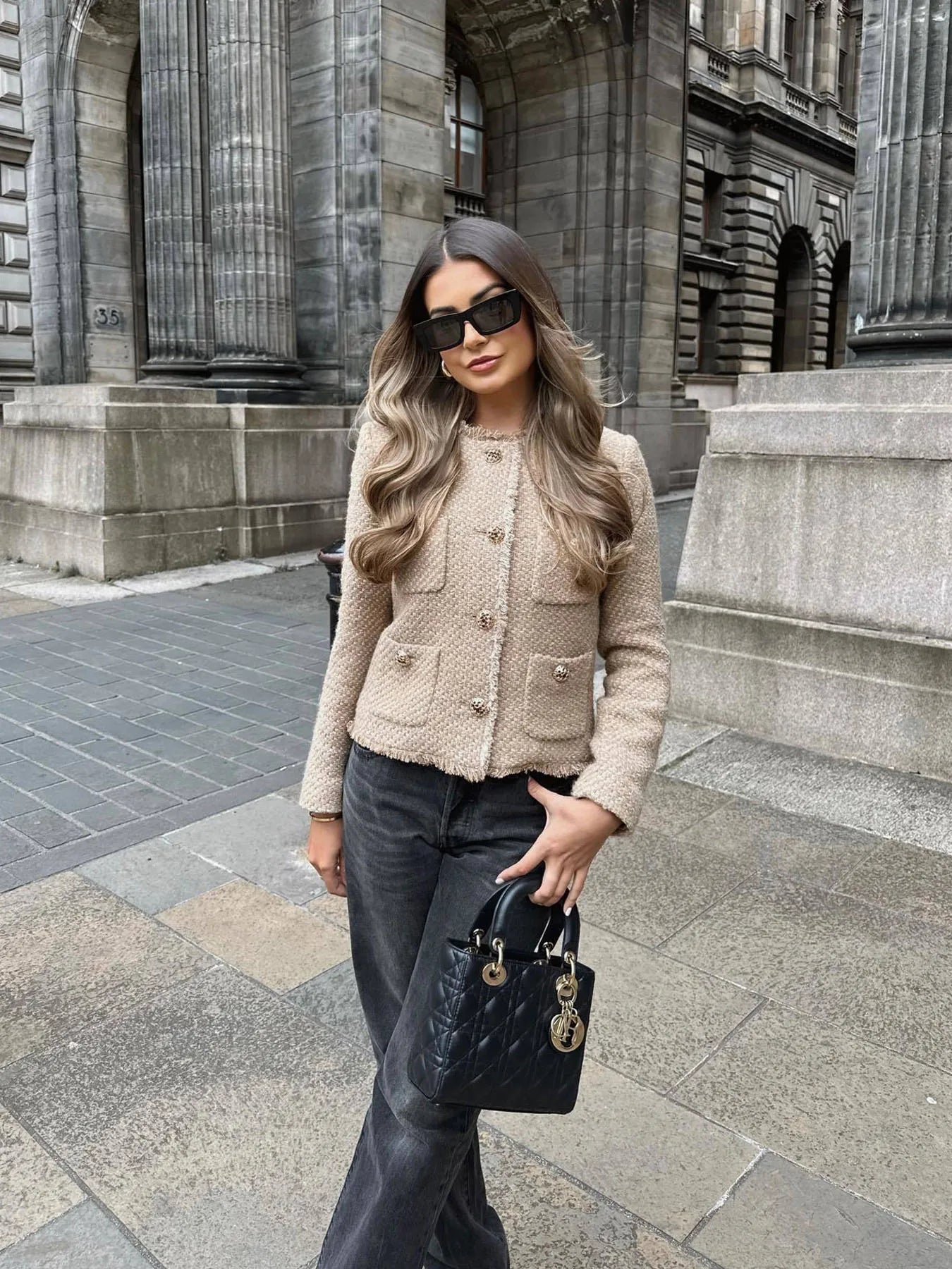 Women's Tweed Blazer with Tailored Fit and Structured Design 4
