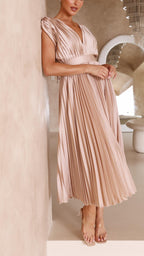 Women's V-Neck Sleeveless Pleated Maxi Dress with High Waist 10