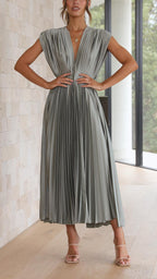 Women's V-Neck Sleeveless Pleated Maxi Dress with High Waist 16