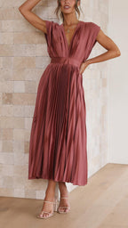 Women's V-Neck Sleeveless Pleated Maxi Dress with High Waist 2
