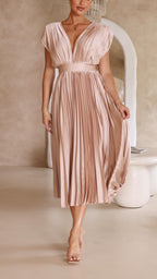 Women's V-Neck Sleeveless Pleated Maxi Dress with High Waist 6