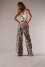Women's Wide Leg Camouflage Cargo Pants with Multiple Pockets 6