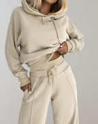 Women’s 2-Piece Hoodie Tracksuit Set with Wide-Leg Trousers 5