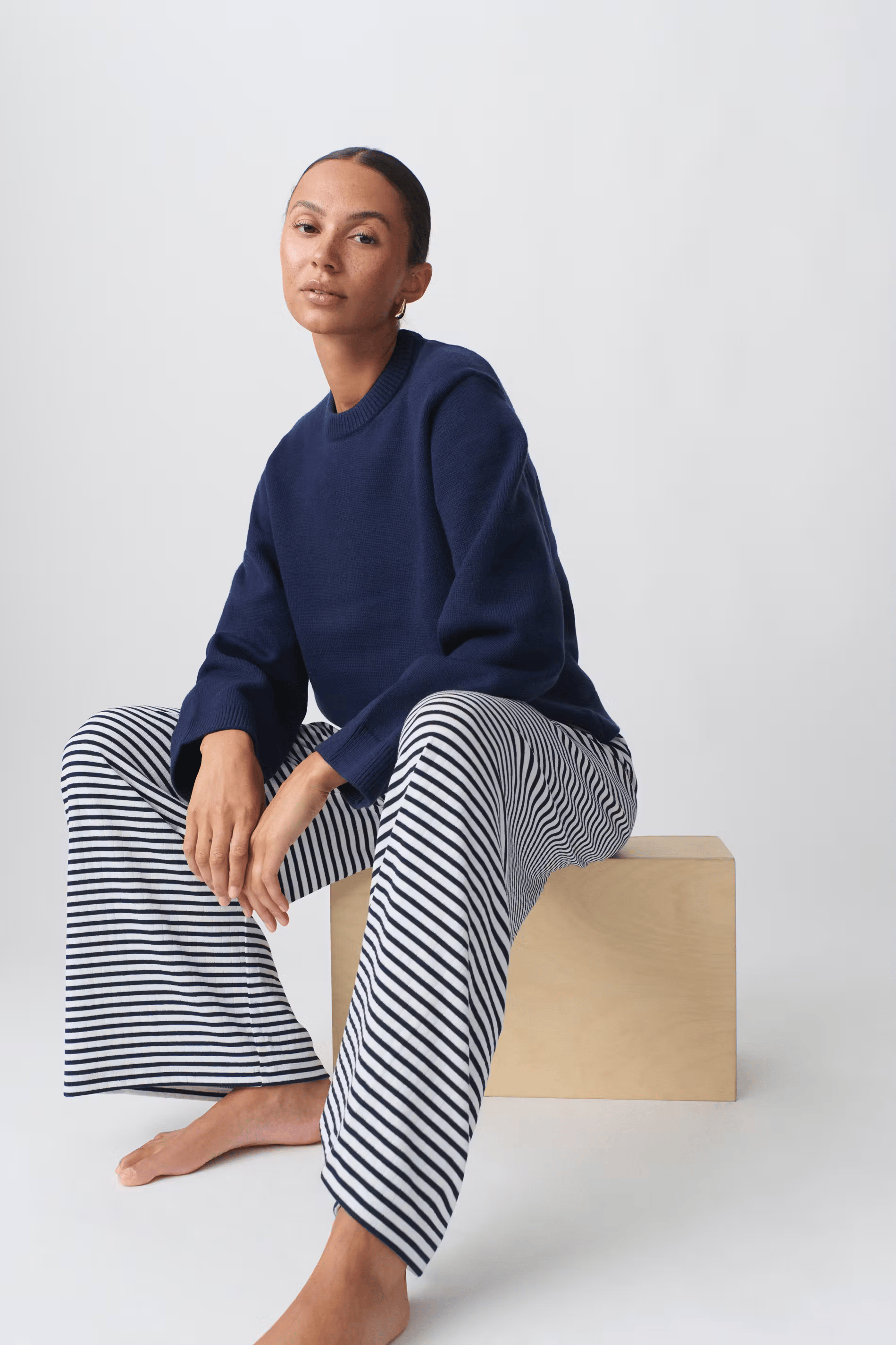 Women’s Full-Length Pants with Drawstring and Horizontal Stripes 0