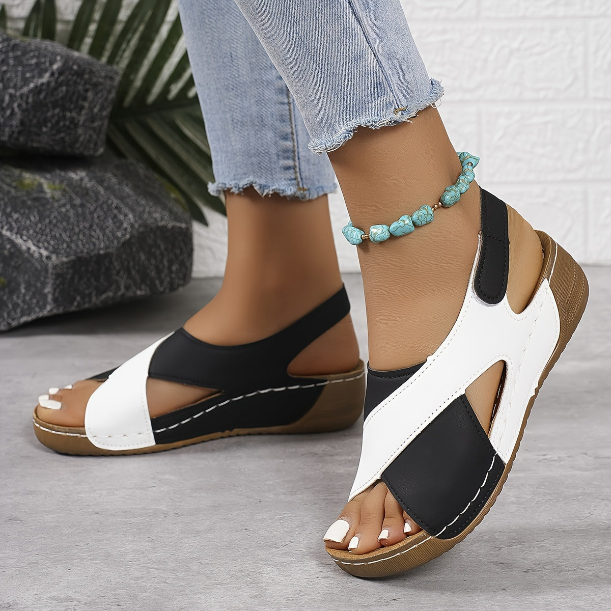 Women’s Hiking Sandals with Cushioned Support and Adjustable Straps 5
