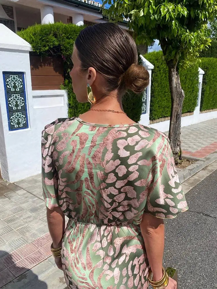 Women’s Short Sleeve Printed Dress with Twisted Front Design 2