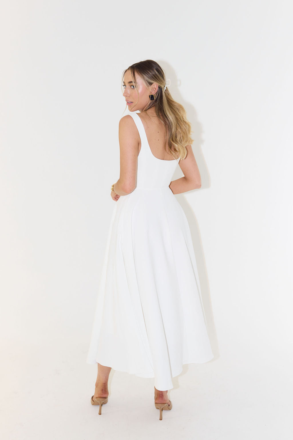 Women’s Sleeveless Midi Dress with Square Neckline for Summer 5