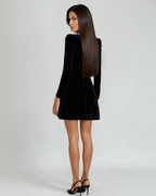 Women’s Velvet Dress with Square Neckline and Long Sleeves 4