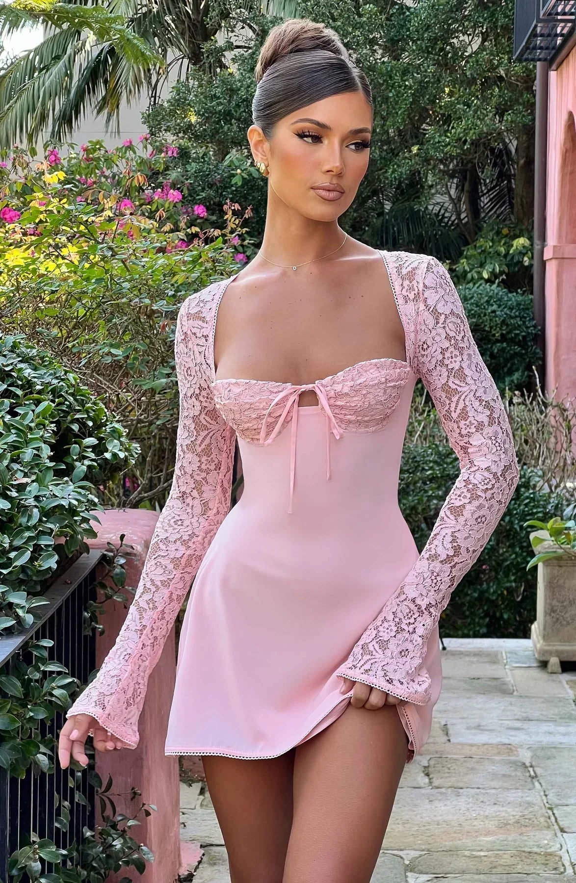 Women’s Sleeveless Mini Party Dress with Fitted Bodice 26